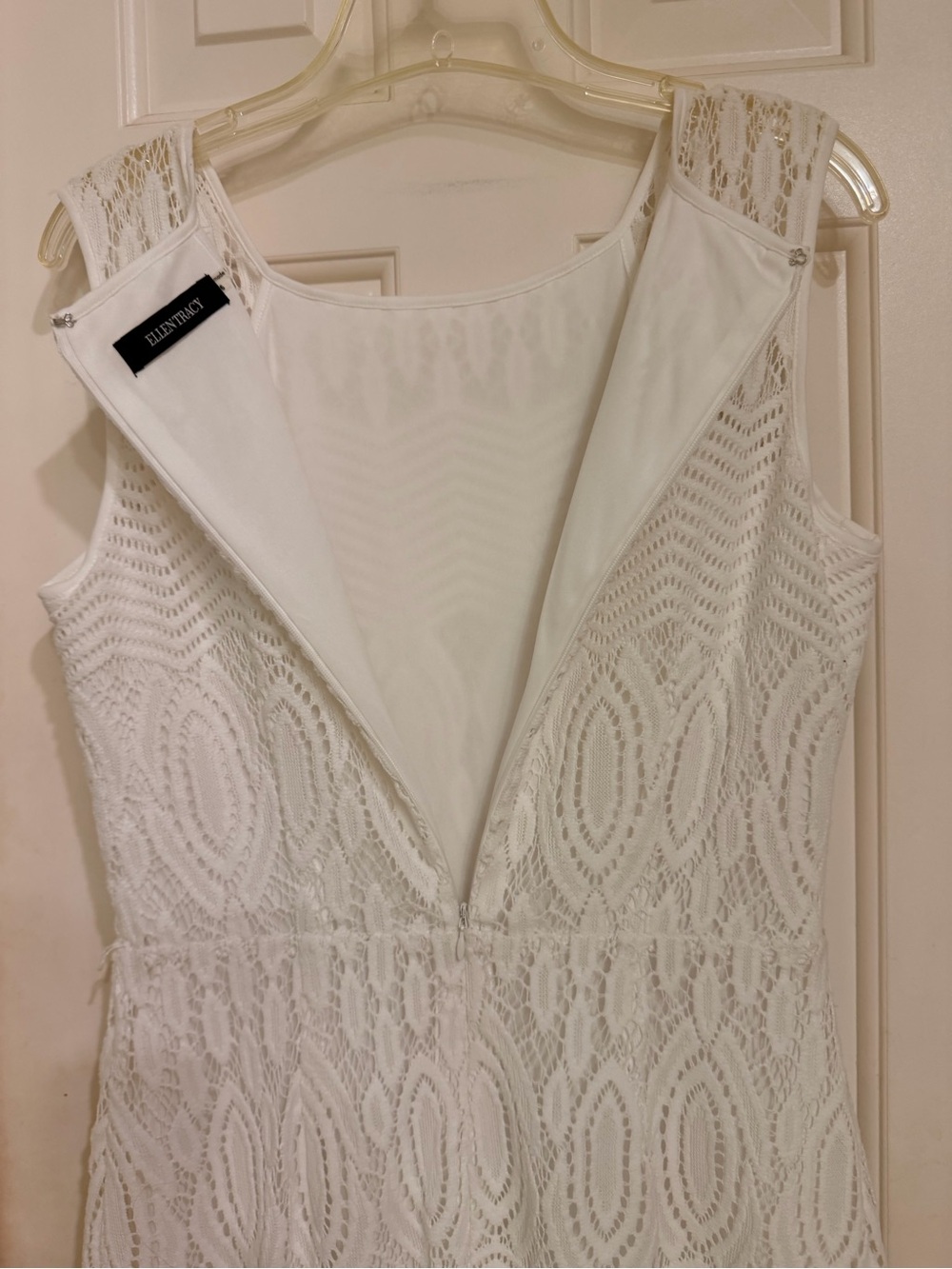 Ellen Tracy White Sleeveless Lace Sheath Dress, Lined, Back Zip, Sz 6 - Picture 10 of 13